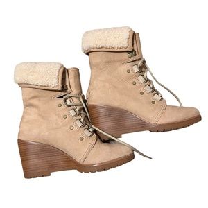 Sorel After Hours Lace Up Shearling Wedge Boots Sz. 7